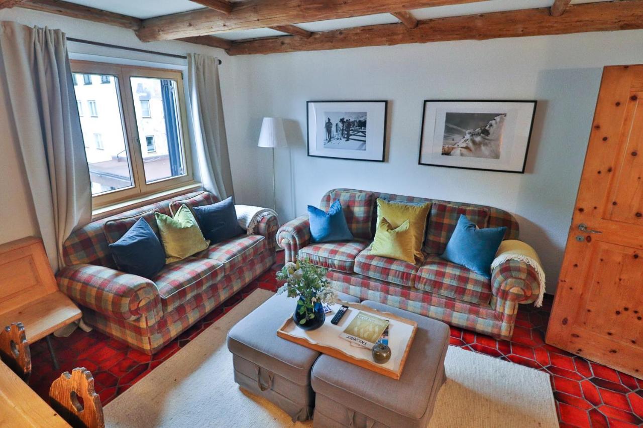 Cafe Schneider Appartments Sankt Anton am Arlberg Bagian luar foto